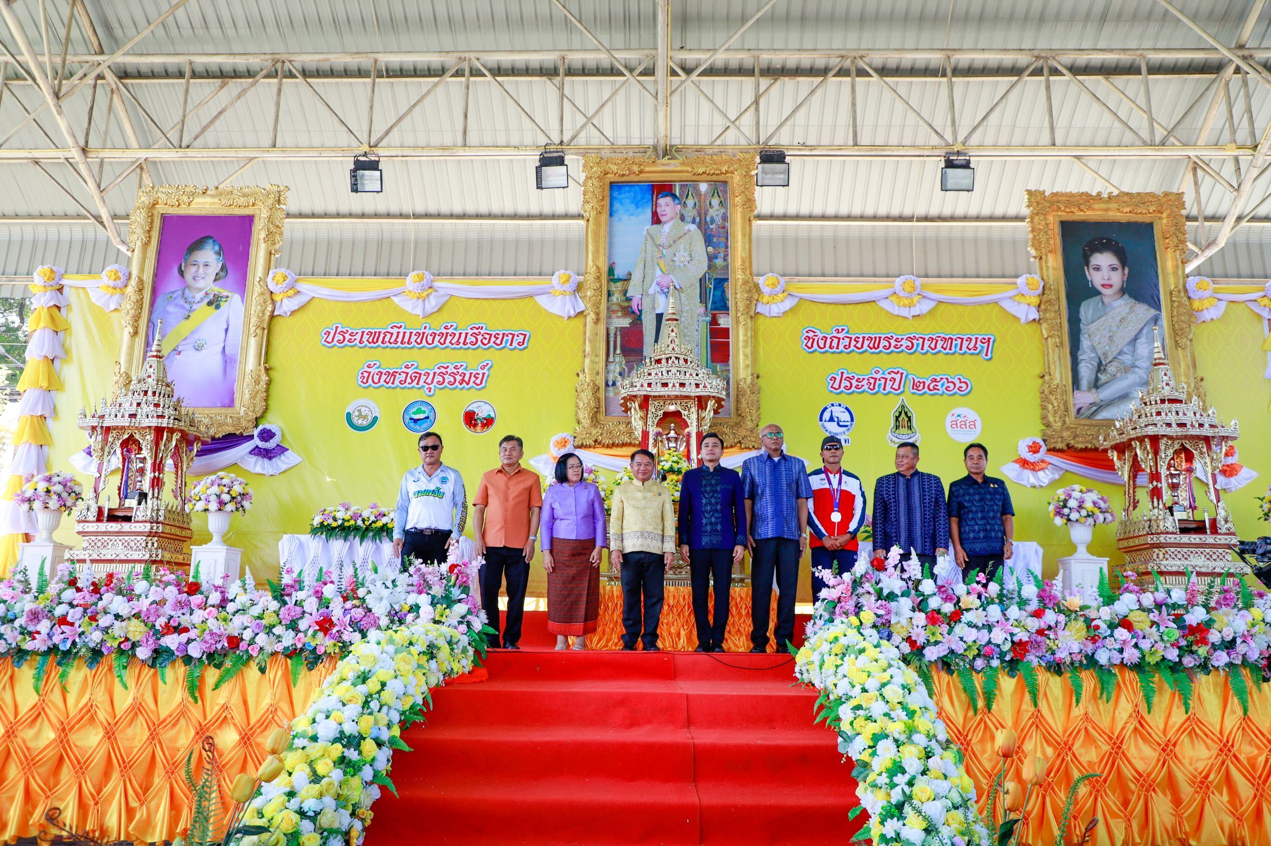 บุรีรัมย์จัดแข่งเรือยาวประเพณีชิงถ้วยพระราชทานชิงความเป็น “จ้าวยุทธจักรแห่งลำน้ำมูล”