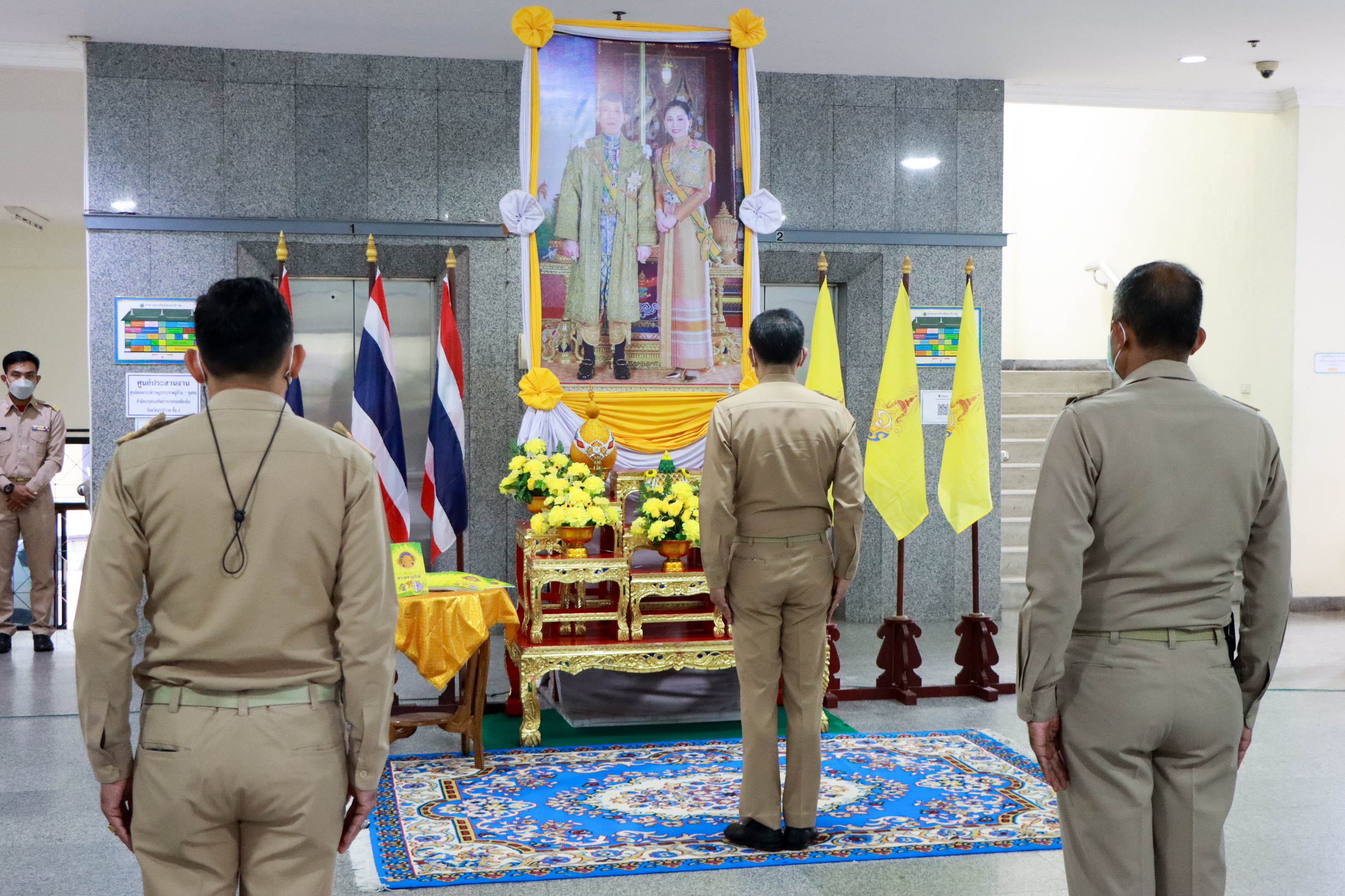 เจ้าฟ้าพัชรกิติยาภาฯ พระราชทานหนังสือ เรื่องเล่าชาวคชานุรักษ์  ให้กับหน่วยงานที่ได้รับผลกระทบจากช้างป่าเพื่อเรียนรู้การอยู่ร่วมกัน