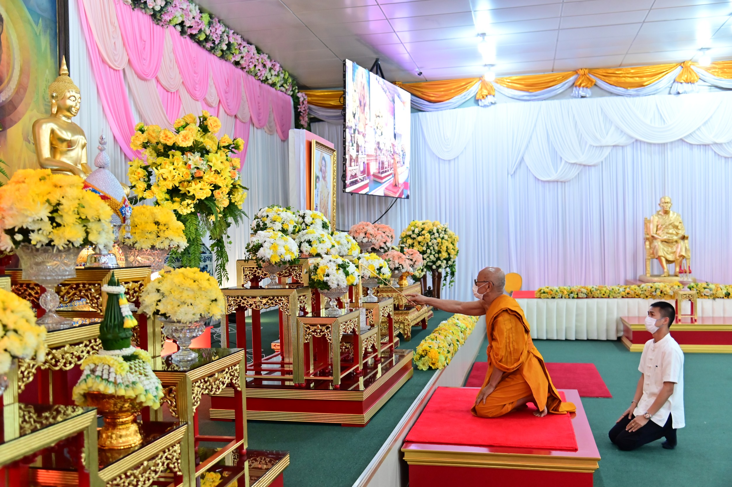 จังหวัดนครปฐม จัดพิธีเจริญพระพุทธมนต์และเจริญจิตตภาวนา ถวายพระพรชัยมงคล​ "เจ้าฟ้าพัชรกิติยาภา" 