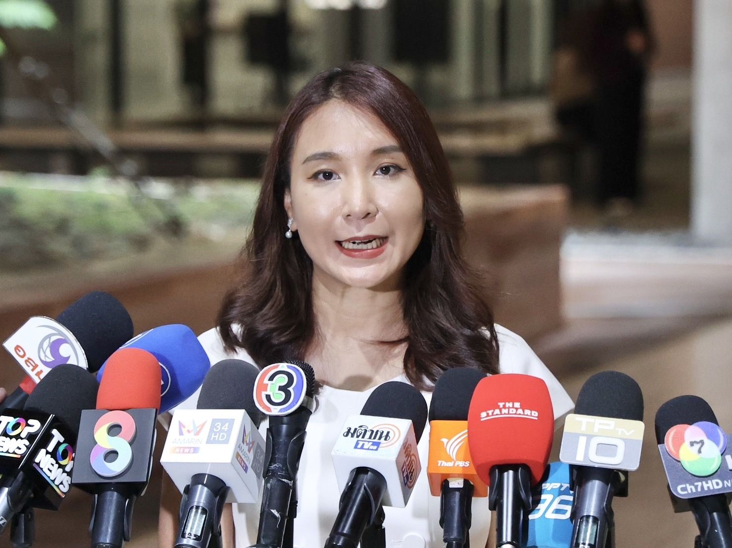 "ไหม" ฝากการบ้าน “ผู้ว่าธปท.คนใหม่” กำชับให้ธ.พาณิชย์-รัฐลดดอกเบี้ยอย่างเดียวไม่ได้ช่วยให้เศรษฐกิจไทยโตขึ้นได้