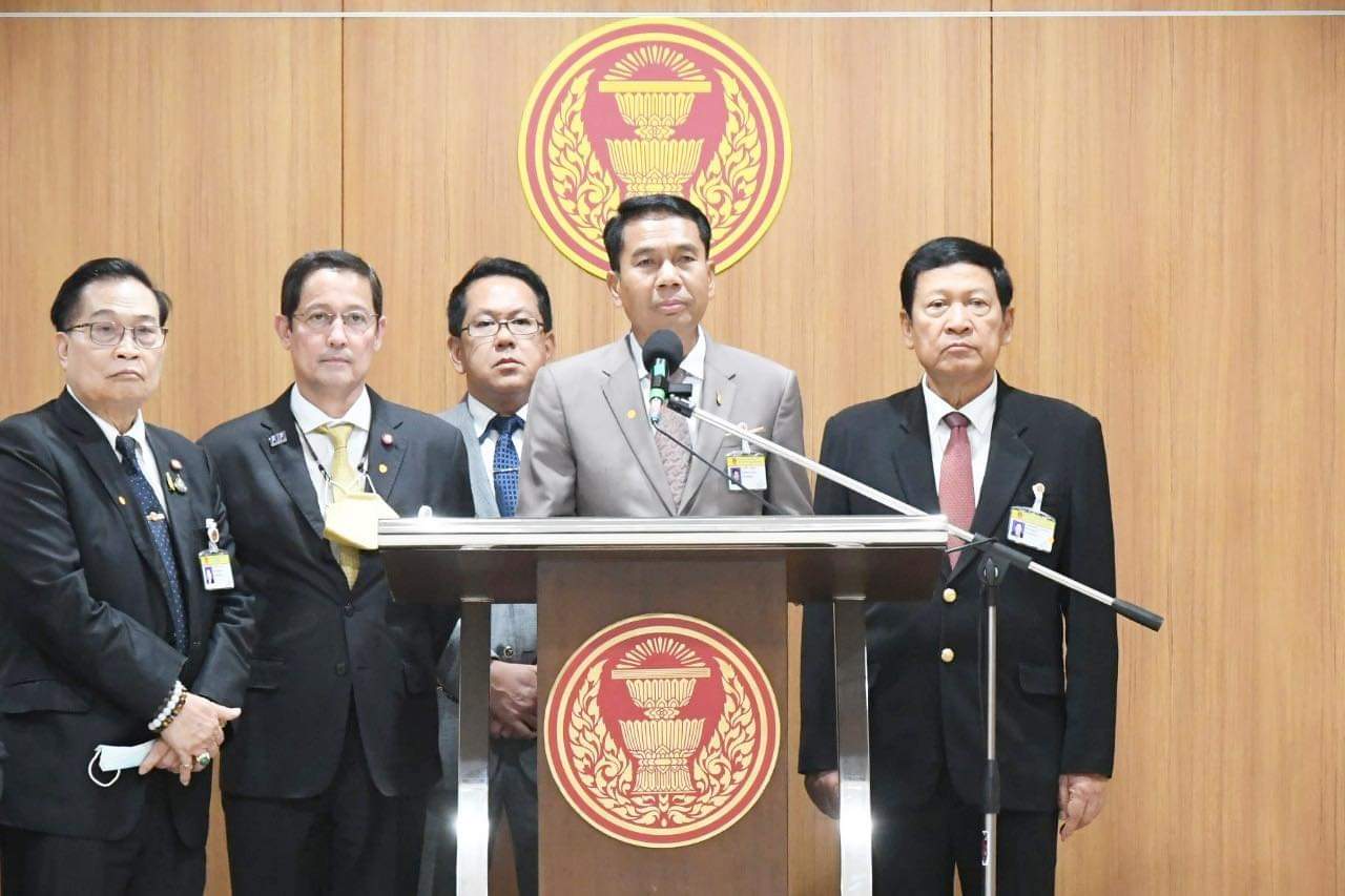  "กมธ.แก้รธน." ชงรื้อระบบเลือกตั้ง-ริบดาบส.ว.