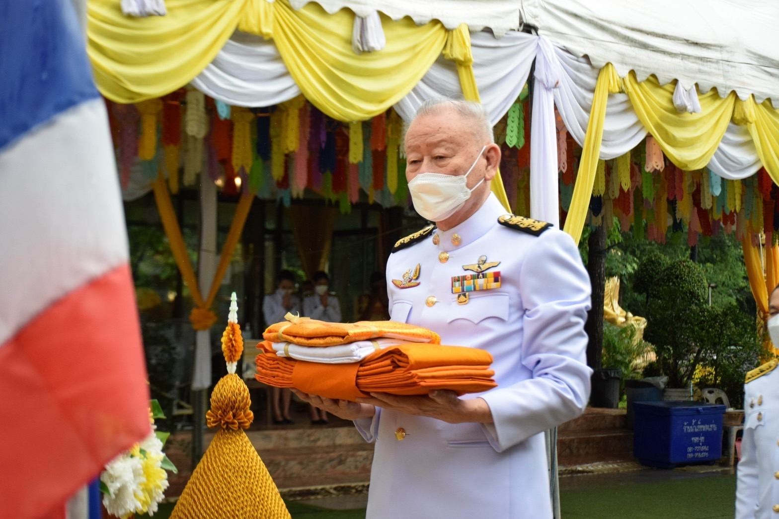 "วัดพระแท่นศิลาอาสน์" รับผ้าพระกฐินพระราชทาน 