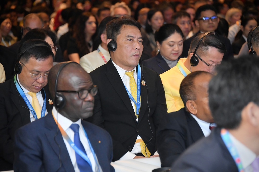 "อธิบดีฯสุริยพล" ร่วมประชุมนานาชาติจัดการดินและน้ำ ชูความสำเร็จการทำนาเปียกสลับแห้งสู่สากล