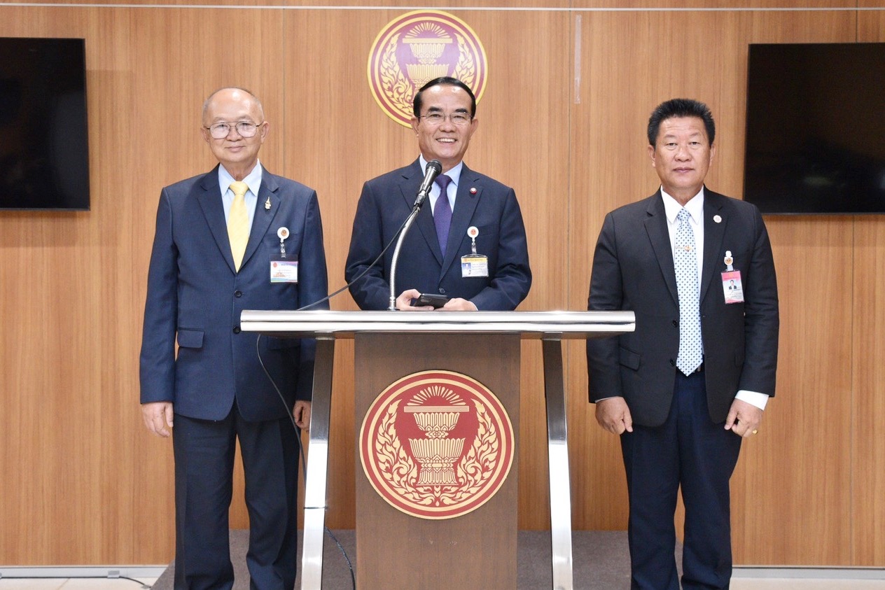“ชิณวรณ์” วอน “ส.ส.-ส.ว.” ประชุมร่วมครั้งสุดท้าย เร่ง ผ่านกฎหมายค้างสภาก่อนหมดสมัย