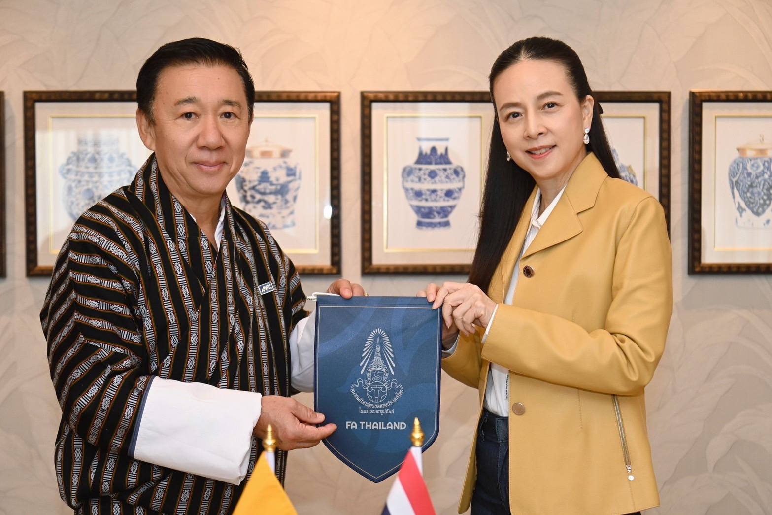 "มาดามแป้ง" นายกสมาคมฯ ลงนาม MOU "ภูฏาน" กระชับสัมพันธ์-ส่งเสริมวัฒนธรรมฟุตบอล
