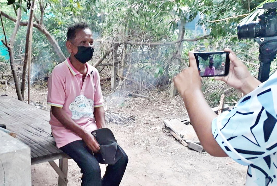 ส่งลุงพลัดตกบ่อลึก 17 เมตร หลังญาติตามหา 15 ปี กลับถึงบ้านจังหวัดสุรินทร์
