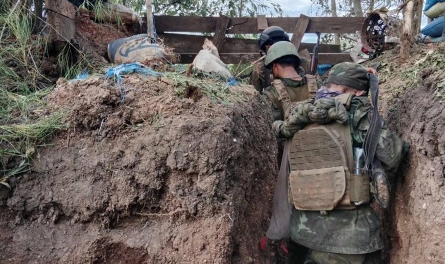 ทหารกะเหรี่ยง KNLA เข้าควบคุมฐานเจดีย์ขาวของทหารเมียนมาได้สำเร็จด้านกองกำลังนเรศวรเฝ้าติดตามสถานการณ์ชายแดนใกล้ชิด 