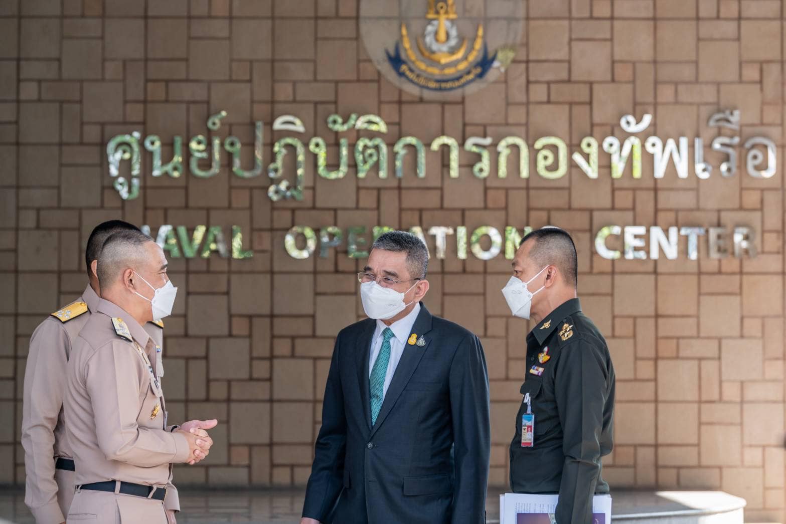 "บิ๊กช้าง" รับฟังบรรยายสรุปปฏิบัติการค้นหาช่วยกำลังพล "เรือหลวงสุโขทัย" พบร่างเพิ่ม ยอดผู้สูญหายคงเหลือ 15 นาย