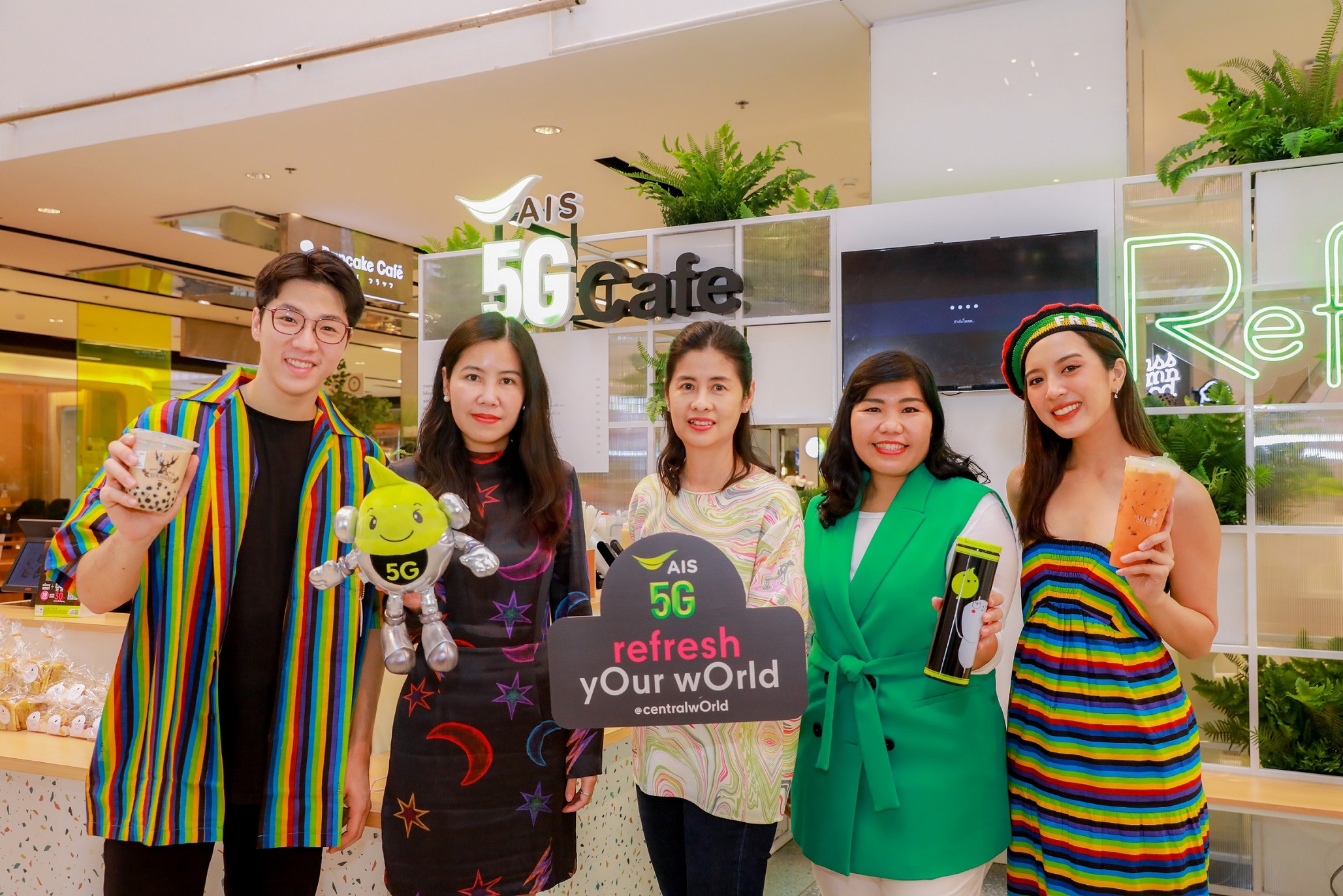 เซ็นทรัลเวิลด์จับมือเอไอเอส จัดแคมเปญ “AIS Refresh yOur wOrld” ใช้พอยท์แลกรับส่วนลดวันนี้-31 พ.ค.65