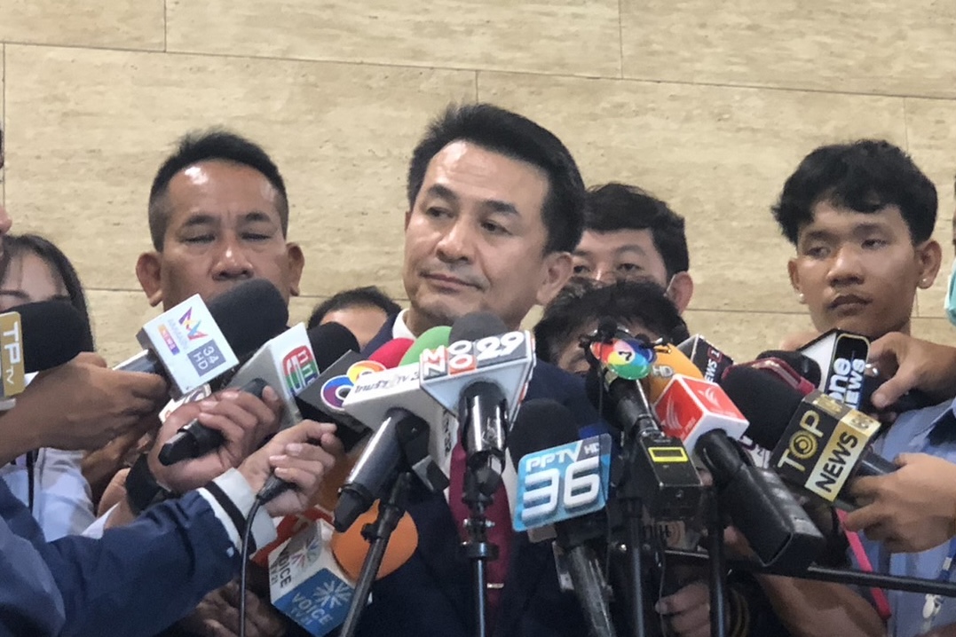 “ชลน่าน” ยัน “เพื่อไทย-ก้าวไกล” ยังจับมือกันอยู่ รับ ไม่พอใจ รัฐสภาตีความขัดหลักนิติธรรม ขอรอหารือพรรคร่วมก่อนเสนอแคนดิเดตนายกฯคนถัดไป