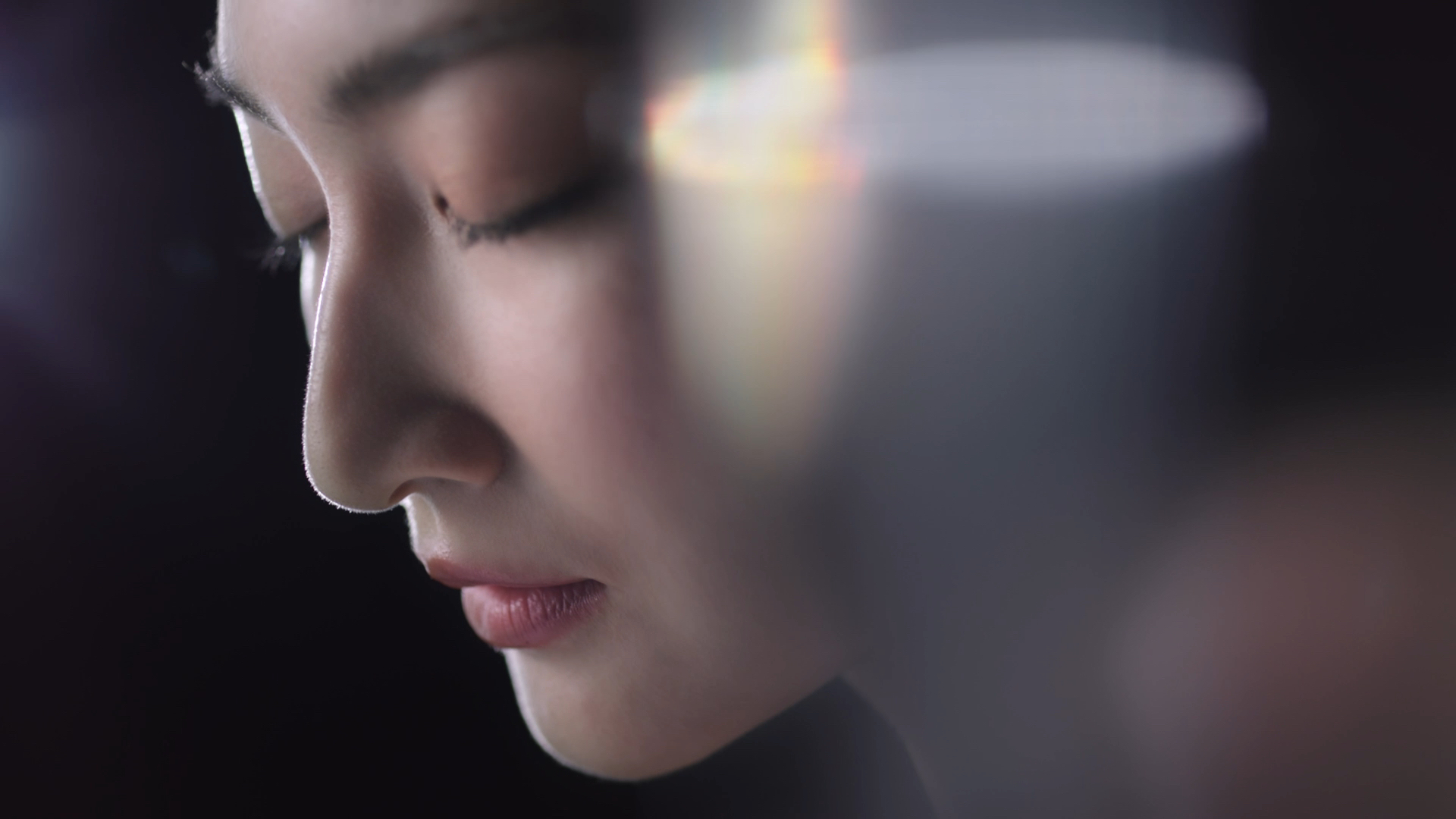 ธีรพร เปิดตัว หนังโฆษณาแคมเปญ “ เติมเต็มความมั่นใจ แพนเชื่อใจ ธีรพร ”
