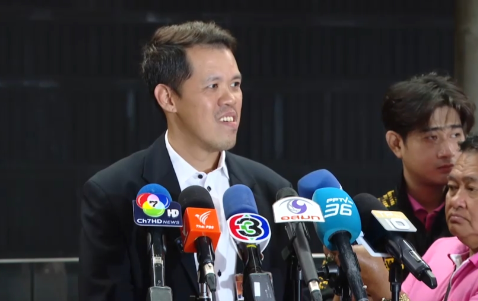 "ปชน." ดอดยื่นร่างแก้รธน.โละจริยธรรมทั้งระบบ หั่นอำนาจ "ป.ป.ช. " สอบจริยธรรมสส. แล้ว