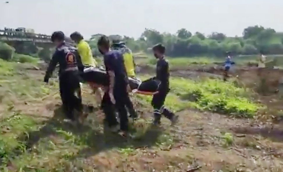 พบแล้ว! ร่างหนุ่มวัย 47 หลอนกระโดดตามหาลูกชายแม่น้ำสงคราม