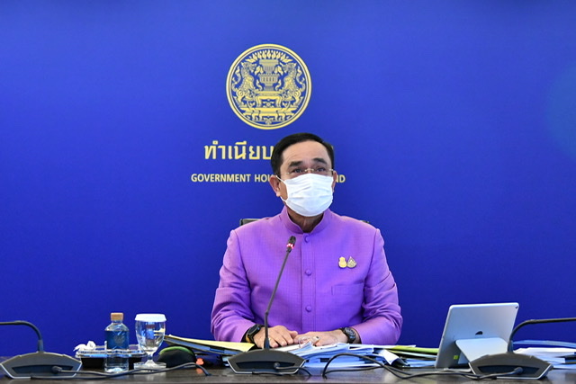 “บิ๊กตู่” ใส่นาฬิกา 2 เรือน ด้านขวาใส่ “Smart Sports Watch” ยี่ห้อการ์มิน “วัดชีพจร -การเต้นหัวใจ-วัดออกซิเจน”