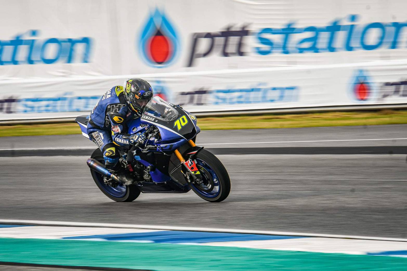 ศึกชิงแชมป์ประเทศไทยลุ้นเดือด! “อนุชา” บด “ฐิติพงศ์” คว้าโพล OR BRIC Superbike สนาม 3