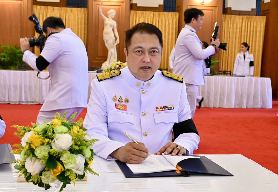 "รมว.ทส. สุชาติ" นำคณะผู้บริหาร ทส. ร่วมพิธีทำบุญตักบาตรและถวายสัตย์ปฏิญาณ เนื่องในโอกาสวันเฉลิมพระชนมพรรษา 