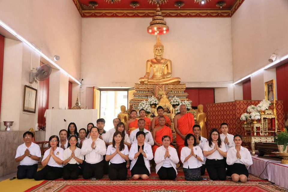 เวียนเทียนด้วยต้นไม้ "สร้างบุญ ลดฝุ่น เพิ่มสีเขียว" 