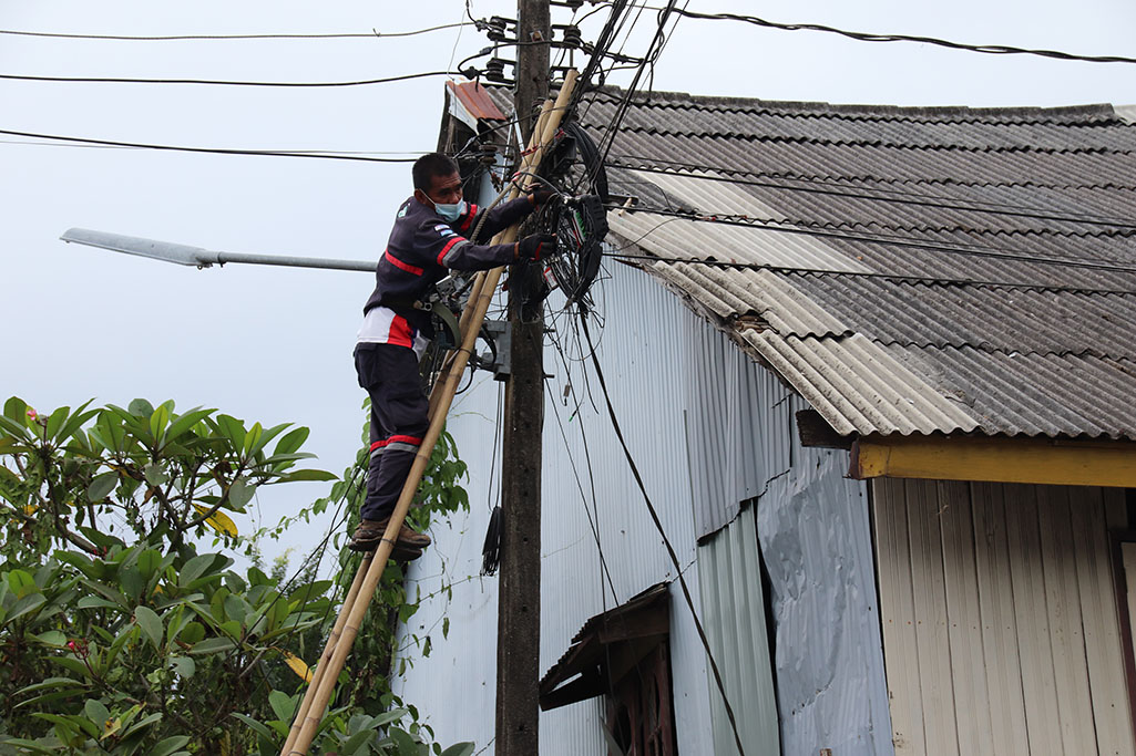 ชาวบ้านใกล้ที่เกิดเหตุระเบิดวอนคนร้ายหยุดสร้างความเดือดร้อน