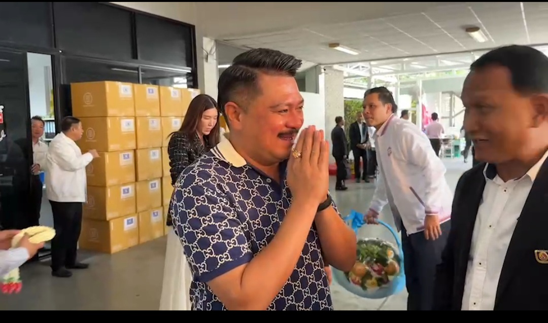 “วัน  อยู่บำรุง” ก็มา ! เข้าคิวอวยพรวันเกิด “บิ๊กป้อม” ขอให้สุขภาพแข็งแรง
