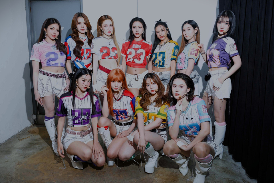 COSMOS เขย่าไทเป! 11 สาว T-POP ไทย จัดเต็มคอนเสิร์ตแรก ฉลองครบรอบ 3 ปี เสิร์ฟโชว์สะกดอินเตอร์แฟน