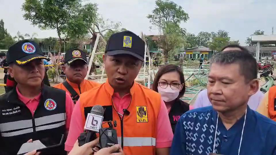 พิจิตรถูกประกาศเป็นพื้นที่ภัยพิบัติเหตุวาตภัยถล่มปภ.เร่งเยียวยาด้านเจ้าคณะจังหวัดนำเงินช่วยครอบครัวผู้เสียชีวิต 
