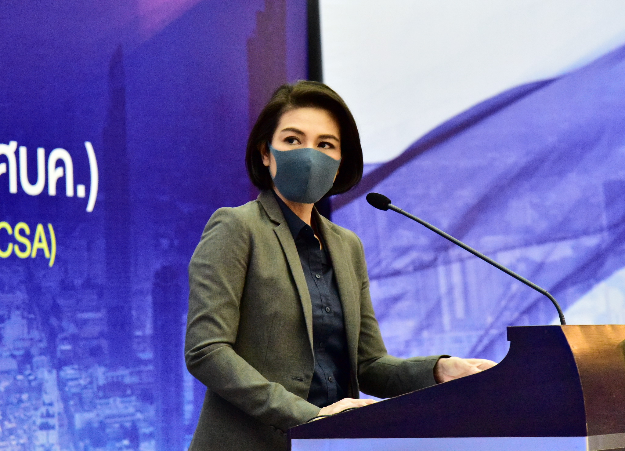 ศบค.แจง พรุ่งนี้ “สนข.-ศบส.” ลงพื้นที่แคมป์ก่อสร้างในกทม. พร้อมสุ่มตรวจแรงงาน เผย เตรียมเปิดศูนย์ตอบคำถามคนกรุง