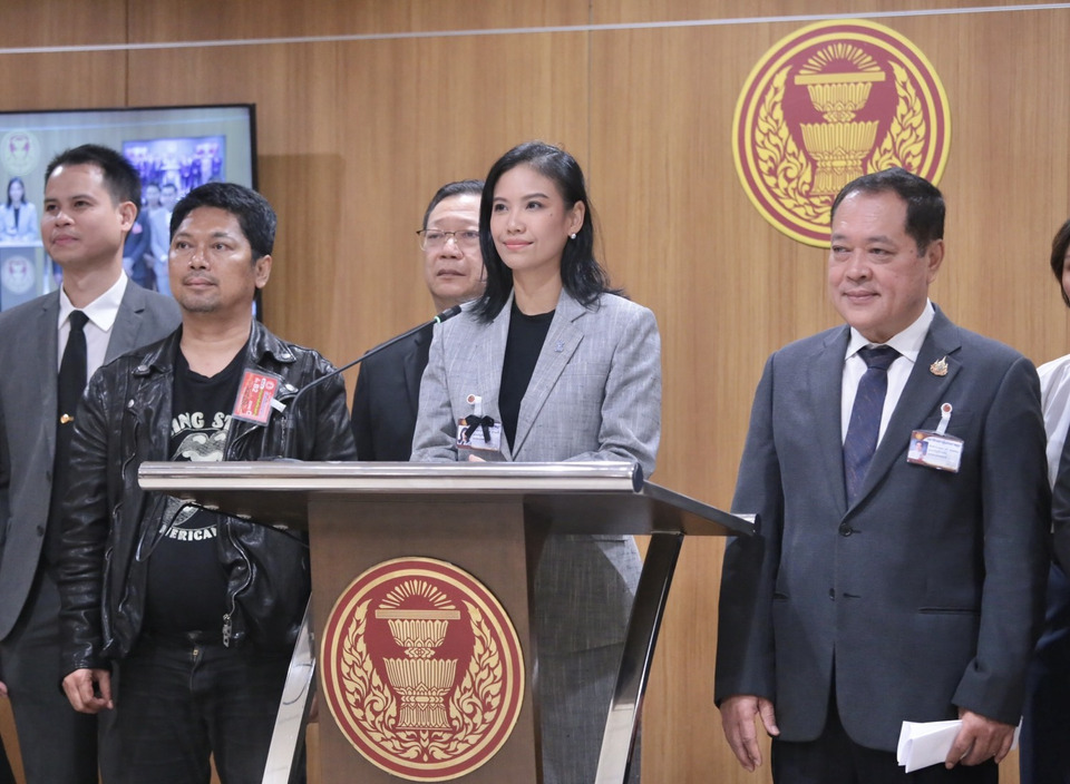 สภาฯ ดึง "เสก โลโซ-แอล โอรส-หรั่ง พระนคร" สะท้อนมุมมอง ดันยกระดับคุณภาพชีวิตผู้ต้องขัง-ฝึกอาชีพยุคใหม่คืนคนดีสู่สังคม