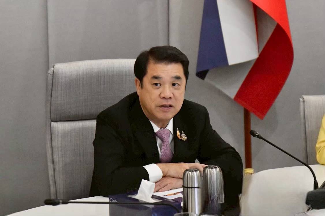 "สุริยะ"สั่งการกพท.-บวท. เฝ้าสถานการณ์ชายแดนไทย-กัมพูชา อำนวยความสะดวกเครื่องบินทหาร