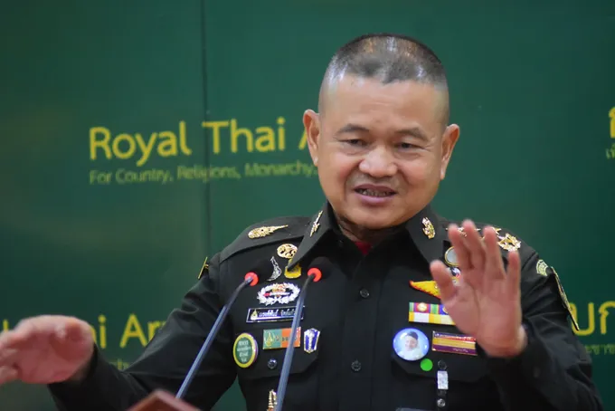 "ผบ.ทบ." รอผล "กอ.รมน.ภาค4 ส่วนหน้า" สอบสวนเหตุความไม่สงบภาคใต้ 17จุด ชี้ไม่เกี่ยวบั่นทอนเสถียรภาพช่วงปลายรัฐบาล 
