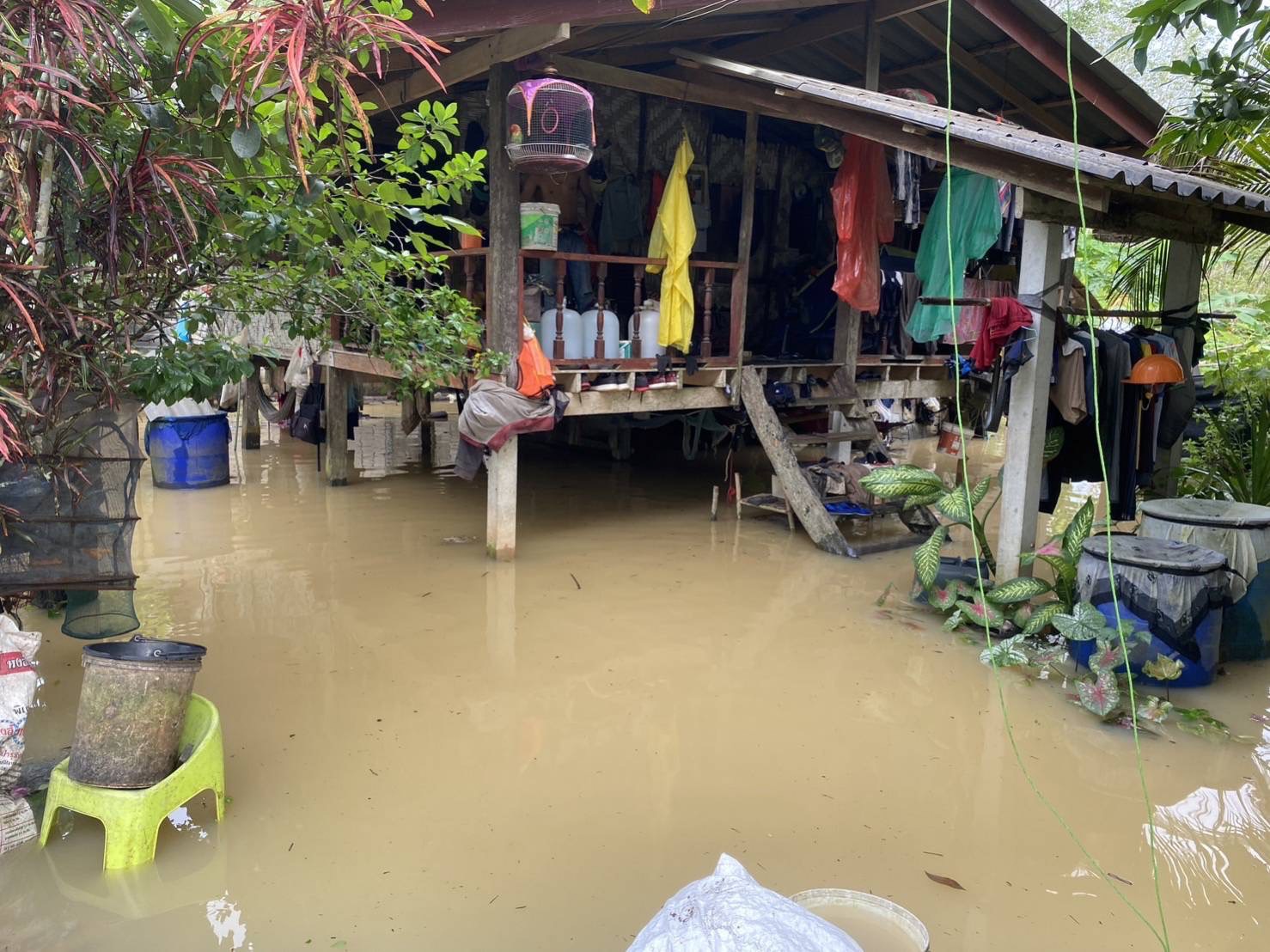 ชาวบ้านร้องทุกข์น้ำท่วมหนักจากปัญหาก่อสร้างวอนเข้าช่วยเหลือด่วน  