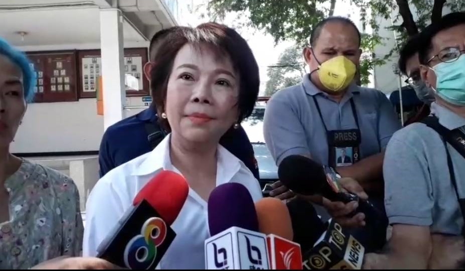 "เจี๊ยบ นครปฐม" เข้าพบ พงส. สน.นางเลิ้ง รับทราบข้อกล่าวหาดูหมิ่นใส่ร้าย"นายกรัฐมนตรี"