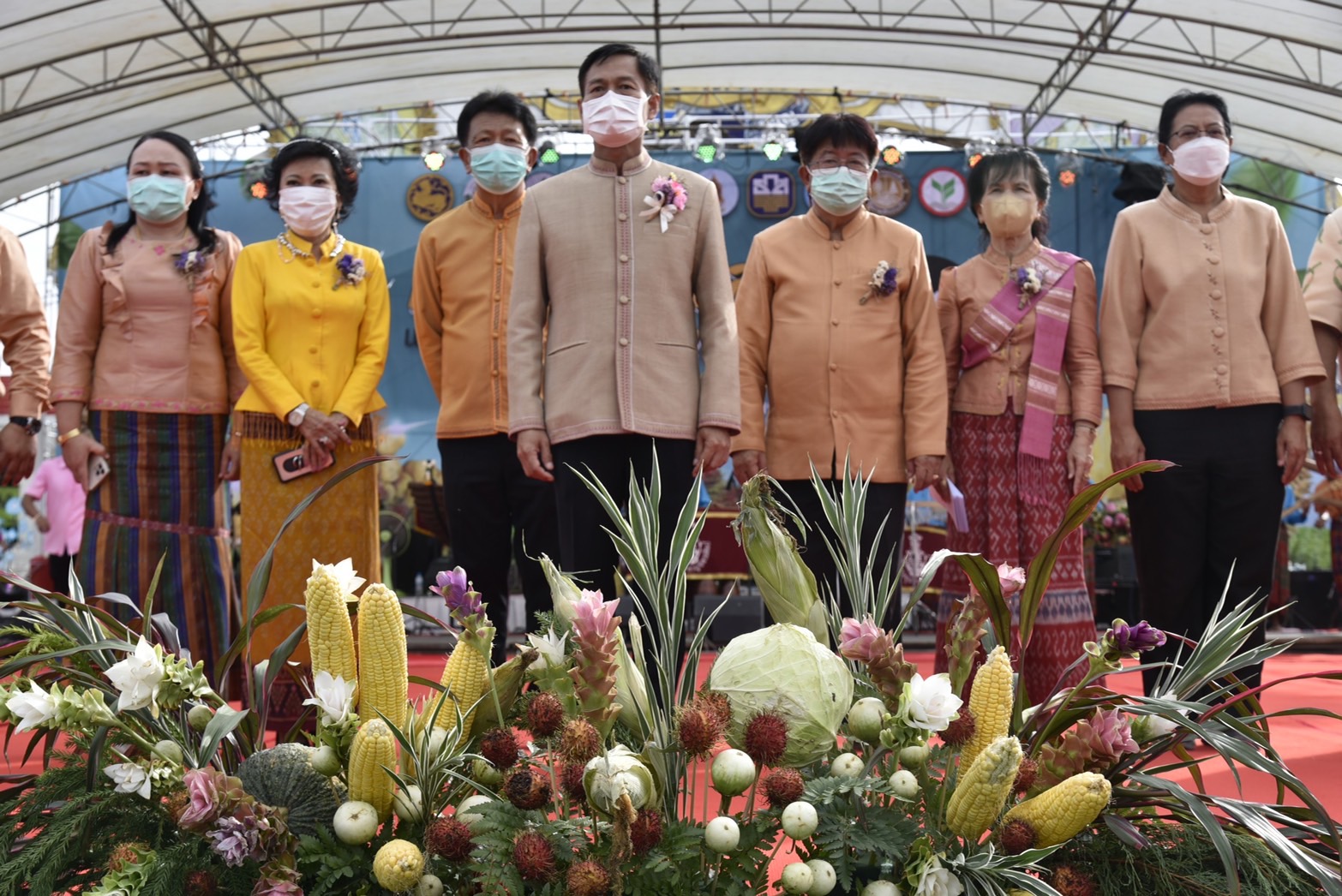 รองพ่อเมืองศรีสะเกษเปิดงานเทศกาลผลไม้และของดีศรีขุนหาญ