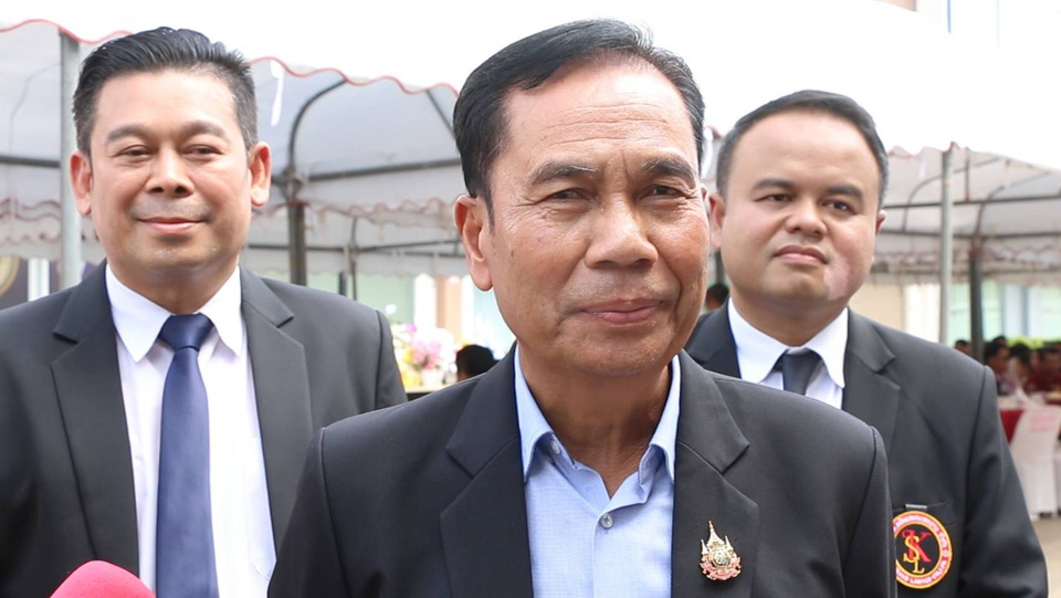 “สุทิน” ลั่นไม่ย้ายพรรค บ้านใหญ่มหาสารคามยังอยู่ครบ แย้มการเมืองใหญ่กำลังมาแรงเกินคาด