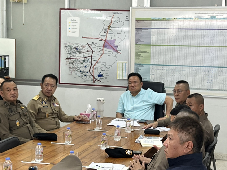 "นายกฯ อนุทิน" ลงพื้นที่ สภ.ห้วยใหญ่ ติดตาม 2 คดีสะเทือนขวัญ เบิกตัว “ฟลุ้ค” สอบเพิ่ม ขยายปมคดี