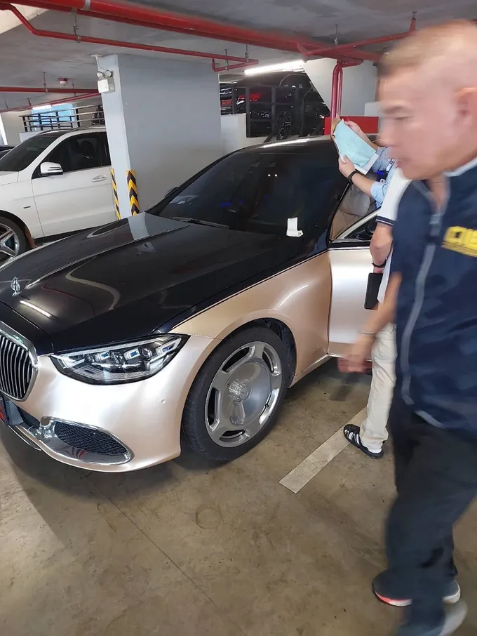 "กฤษฎา ทนายปราบโกง" เตรียมนำรถหรู มายบัค ราคา 15 ล้าน ของบอสดิไอคอนรายหนึ่ง ส่ง บช.ก.พรุ่งนี้
