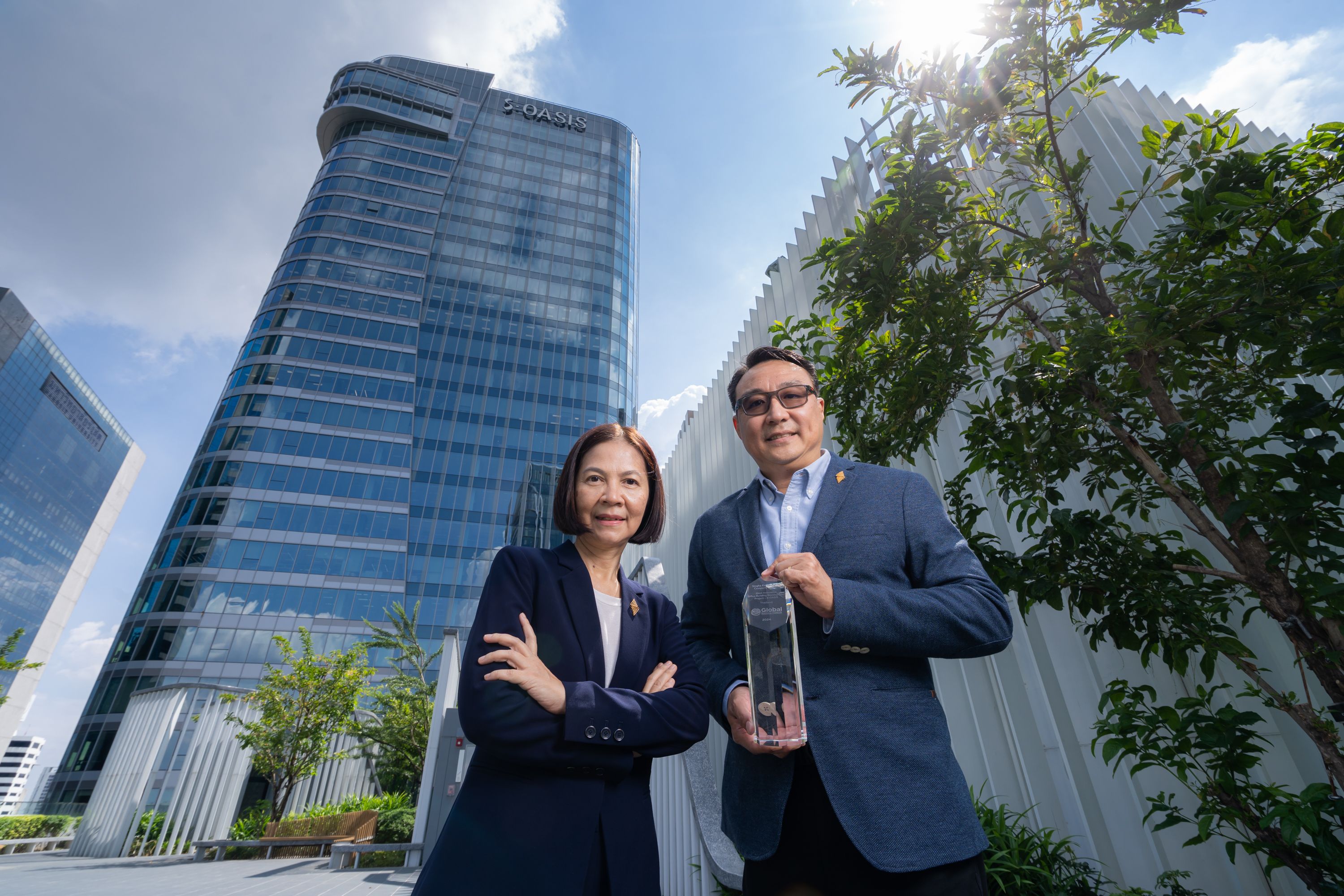 "สิงห์ เอสเตท" คว้ารางวัล Global Business Outlook Award 2024 ผ่าน โครงการ S-OASIS ตอกย้ำผู้นำด้านนวัตกรรมอาคารสำนักงานยั่งยืน