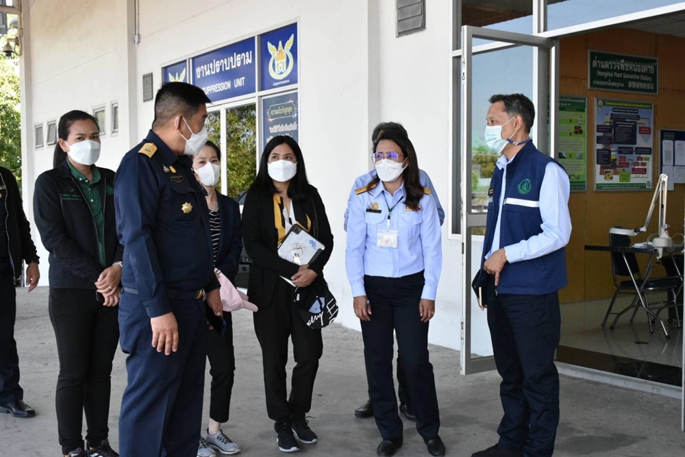 มกอช. ลุยด่านหนองคาย คุมเข้มมาตรการสุขอนามัย ตรวจสอบนำเข้า-ส่งออกสินค้าเกษตร รับเปิดเส้นทางรถไฟลาว-จีน