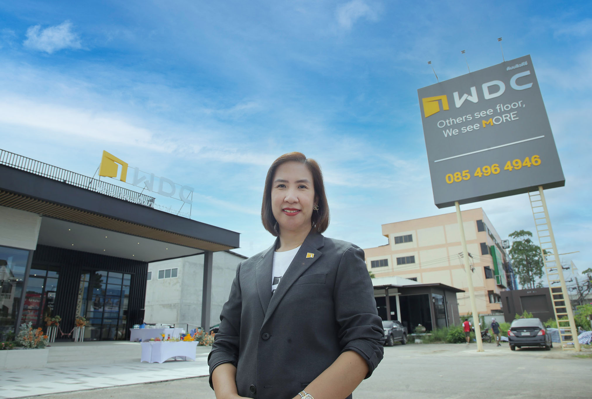 WDC เสริมกำลังตลาดภาคใต้ ทุ่มงบ 20 ล้านบาท ขยายโชว์รูมแห่งที่ 9 สุราษฎร์ธานี ลุยสินค้ารักษ์โลก พร้อมเปิดตัว Friends of Brand ปี 2568