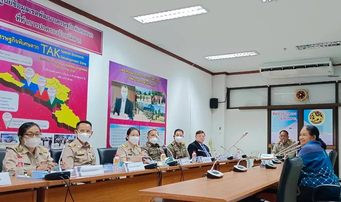 พ.ญ.ซินเทียเข้าสู่กระบวนการแปลงสัญชาติ “ครูแดง”เผยแม่ตาวคลีนิคทำคุณประโยชน์มหาศาล