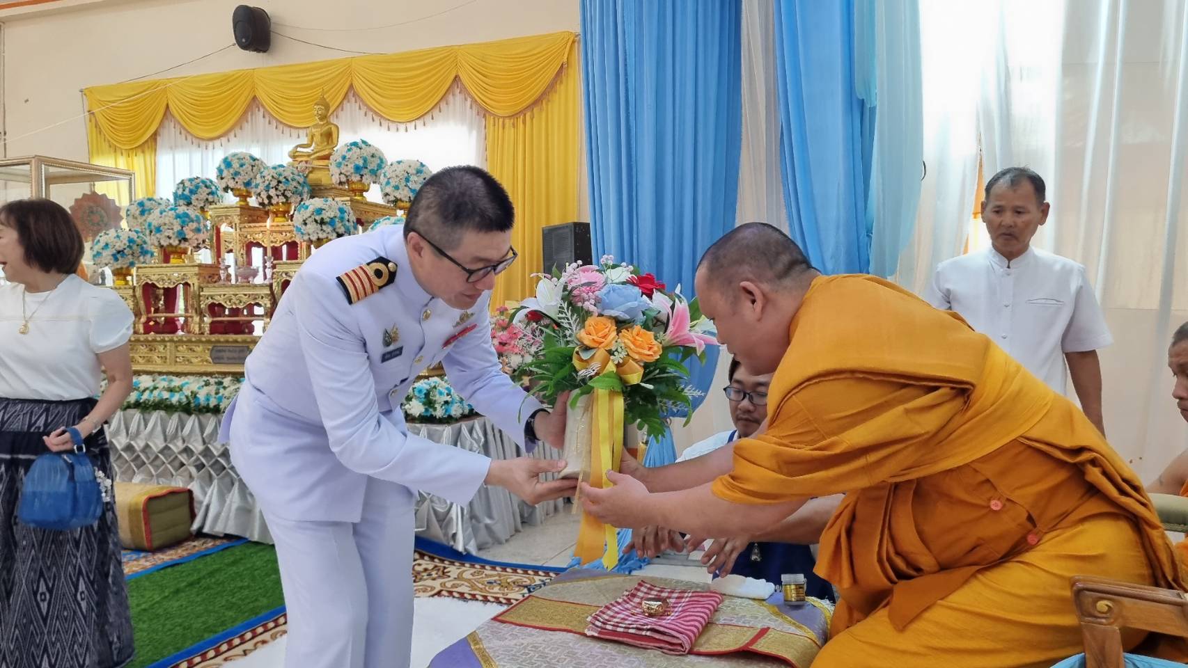 รพ.สมเด็จพระนางเจ้าสิริกิติ์ฯ ร่วมฉลองสมณศักดิ์ พระอาจรย์ฟุ้ง 