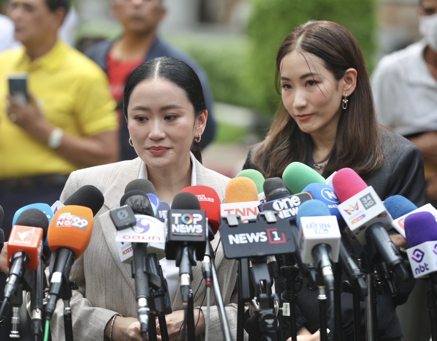 'อุ๊งอิ๊งค์'เปิดใจ หลังเยี่ยม 'ทักษิณ' ตัดผมสั้น เข้มแข็ง–กำลังใจดี แม้เครียดบ้าง