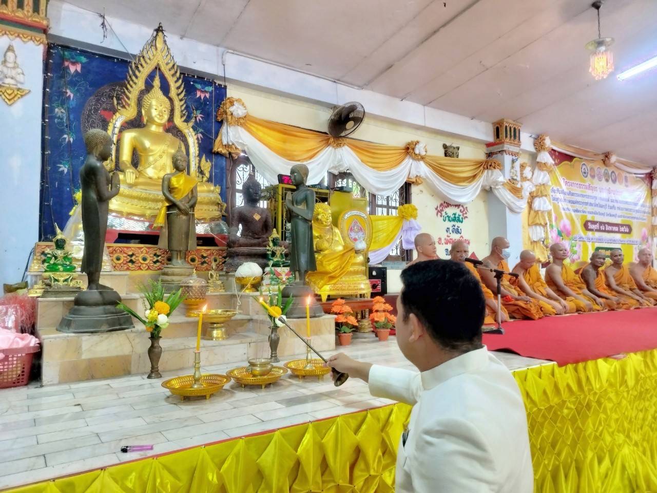 นายอำเภอพัฒนานิคม ชวนข้าราชการ การเมืองท้องถิ่น เข้าวัดฟังธรรม ให้จิตใจผ่องใส และมีคุณธรรม