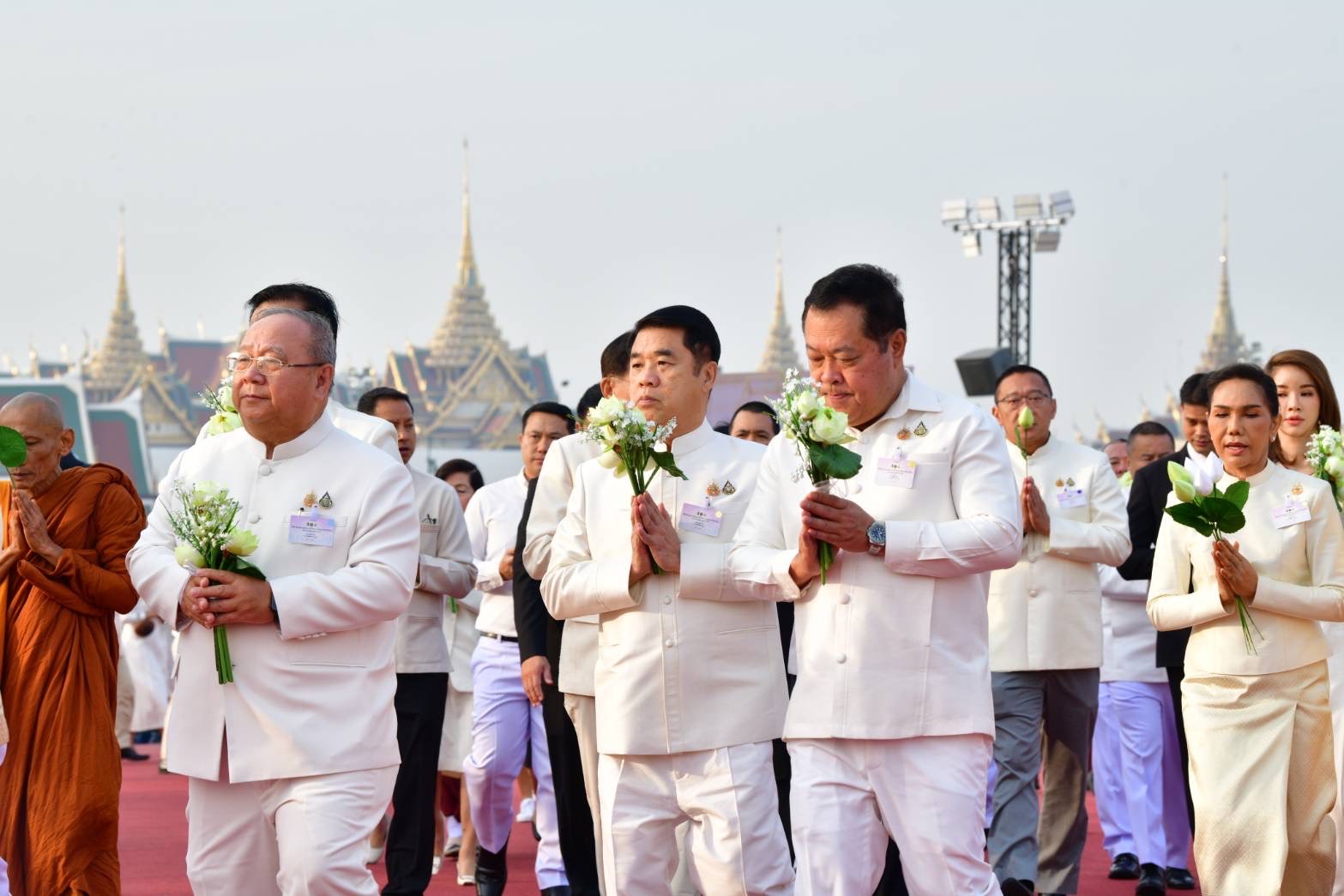 "สุริยะ" ประธานในพิธีฝ่ายฆราวาส นำพุทธศาสนิกชน ร่วมพิธี เจริญพระพุทธมนต์เนื่องในวันมาฆบูชา 
