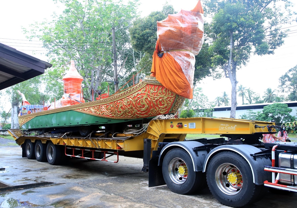 สุราษฎร์ฯ จัดเต็มส่ง "เรือพนมพระอนันตนาคราช" ร่วมขบวนแห่เทียนพรรษาเมืองอุบล เชื่อมประเพณีอีสาน-ใต้
