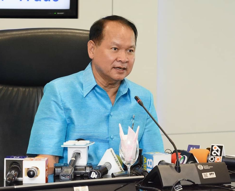 บิ๊กตู่ฟันเอง...เด้ง"อธิบดีกรมการค้าภายใน"เซ่นปัญหาหน้ากากอนามัย