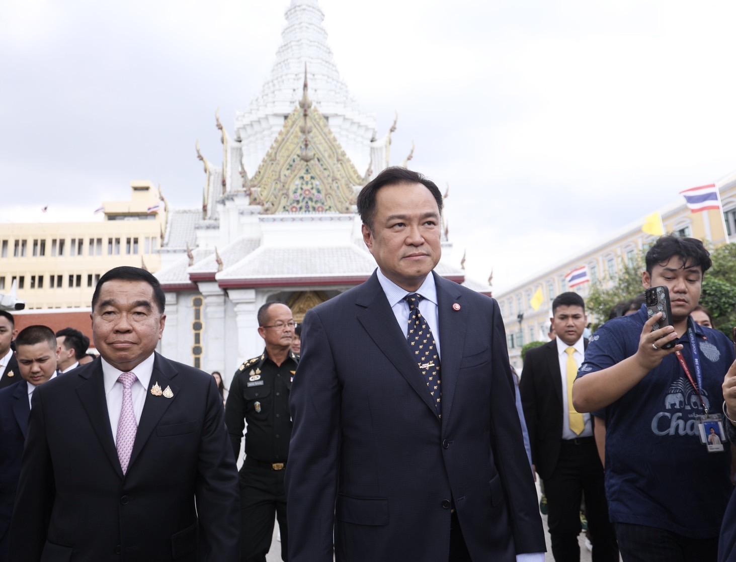 อัพเดท ! โผครม. "หนู 1" ลงตัวแล้ว "พล.ต.ท.รุทธพล" นั่งรมว.ยุติธรรม "มัลลิกา" รมช.คมนาคม "บิ๊กเล็ก" รมว.กลาโหม 