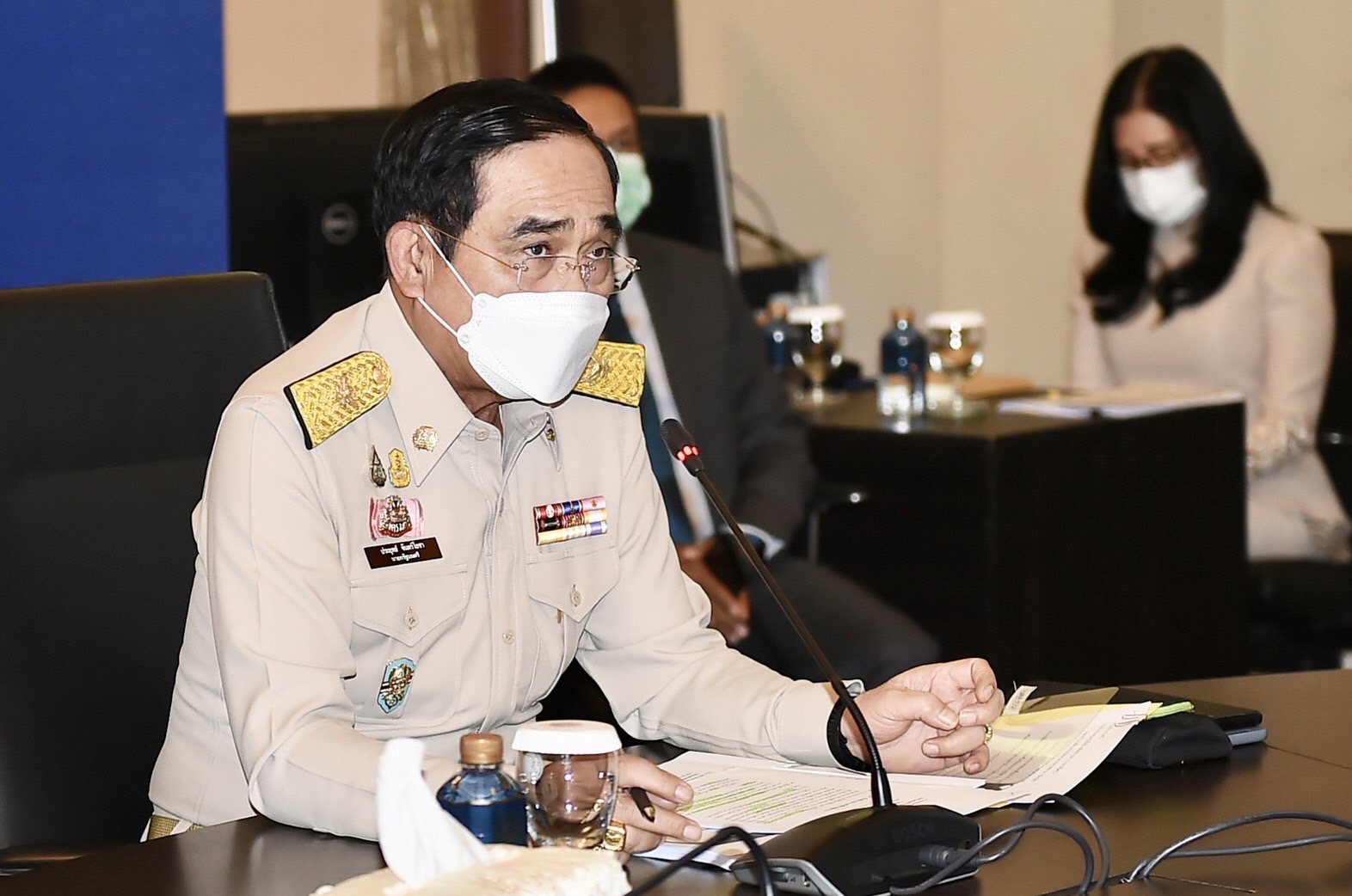 "ประยุทธ์” ถก ศบค. ผ่อนปรนมาตรการ เพิ่ม เปิดฟิตเนส ให้เล่นดนตรีในร้านอาหาร ได้ ขยับลดเวลา"เคอร์ฟิว" เป็น 4 ทุ่ม-ตี4