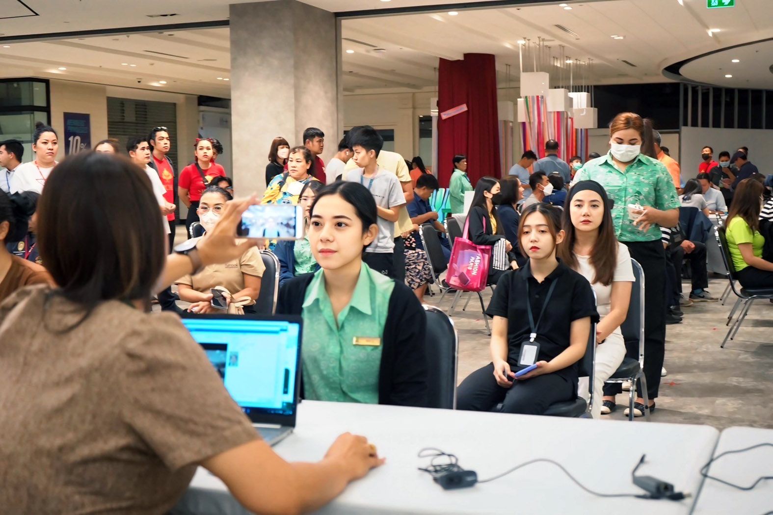 "บลูพอร์ต"เปิดพื้นที่ให้ สสอ.หัวหิน ฉีดวัคซีนไข้หวัดใหญ่ นำร่องท่องเที่ยวปลอดภัย