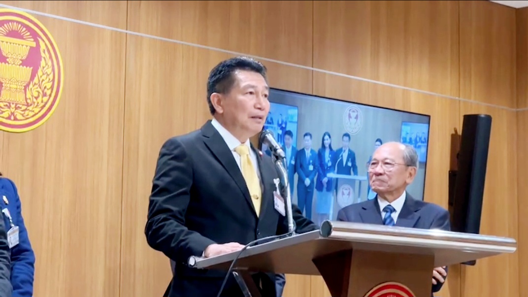  "พิเชษฐ์"เมินเสียงวิจารณ์ระฆังร้องทุกข์ ชี้เป็นเพียงสัญลักษณ์