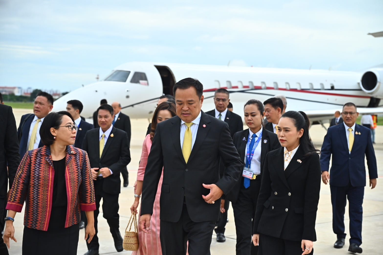 "เสี่ยหนู" ยันกินข้าวพรรคร่วมฯไม่มีขอ "ภท." ประสาน "สว." หนุน "แก้รธน. - นิรโทษฯ-ดันเอ็นเตอร์เทนเม้นต์คอมเพล็กซ์" 